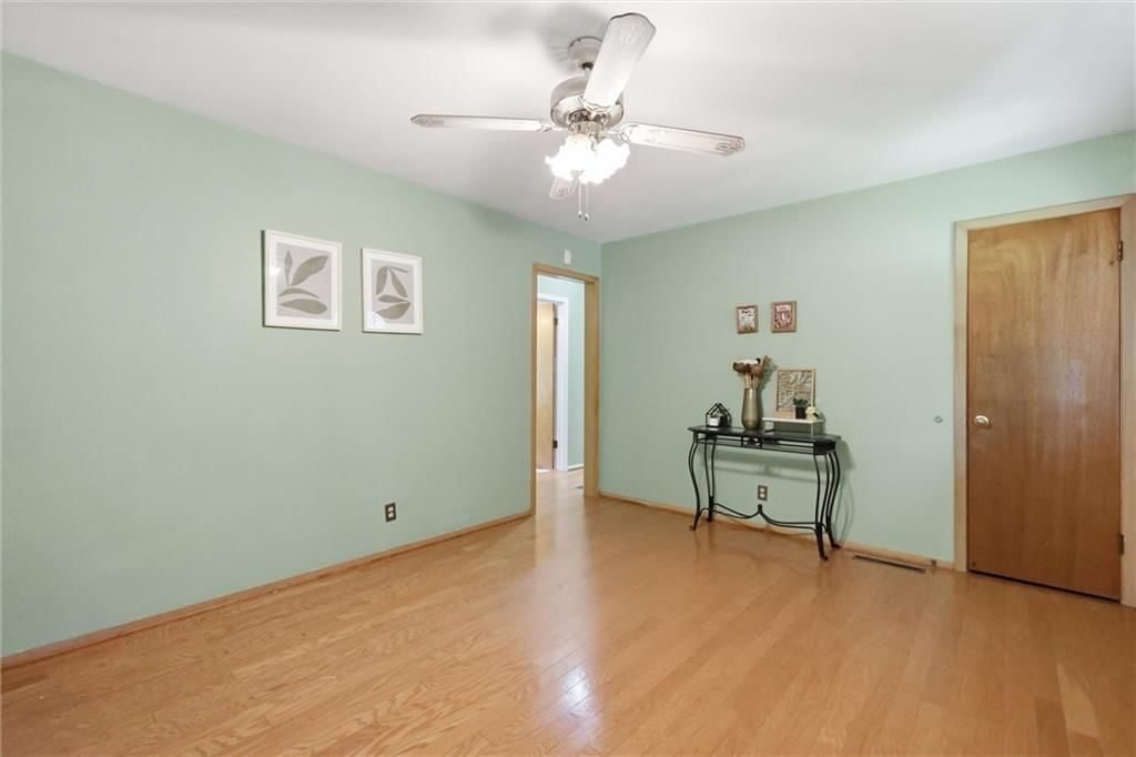 2305 S Crescent Avenue — photo 17