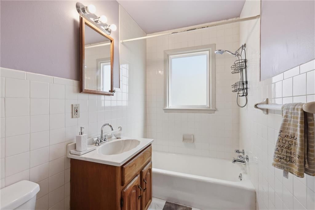 2305 S Crescent Avenue — photo 22