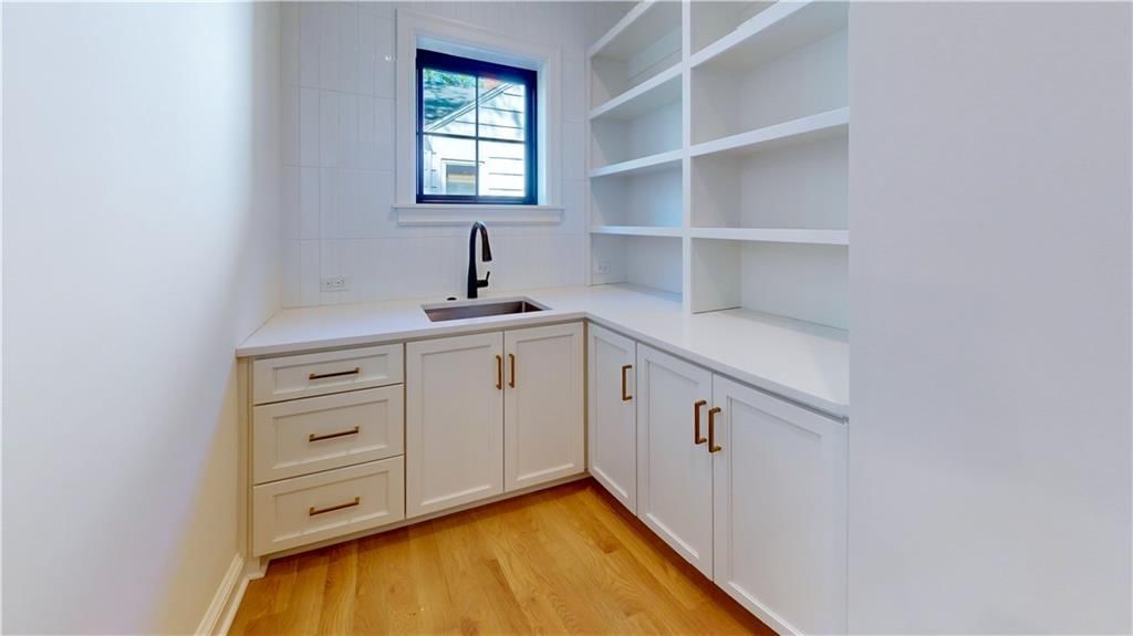 5325 W 72ND Street — photo 13