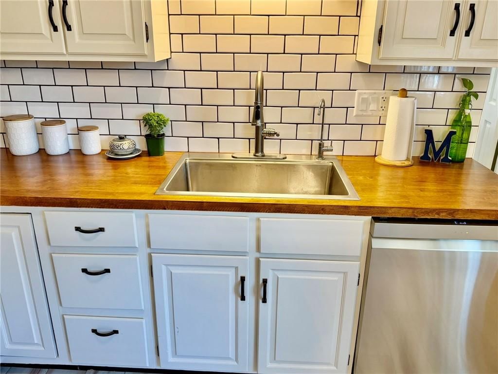 1231 Crestview Drive — photo 9