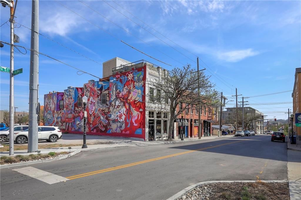 120-122 W 5th Street — photo 15