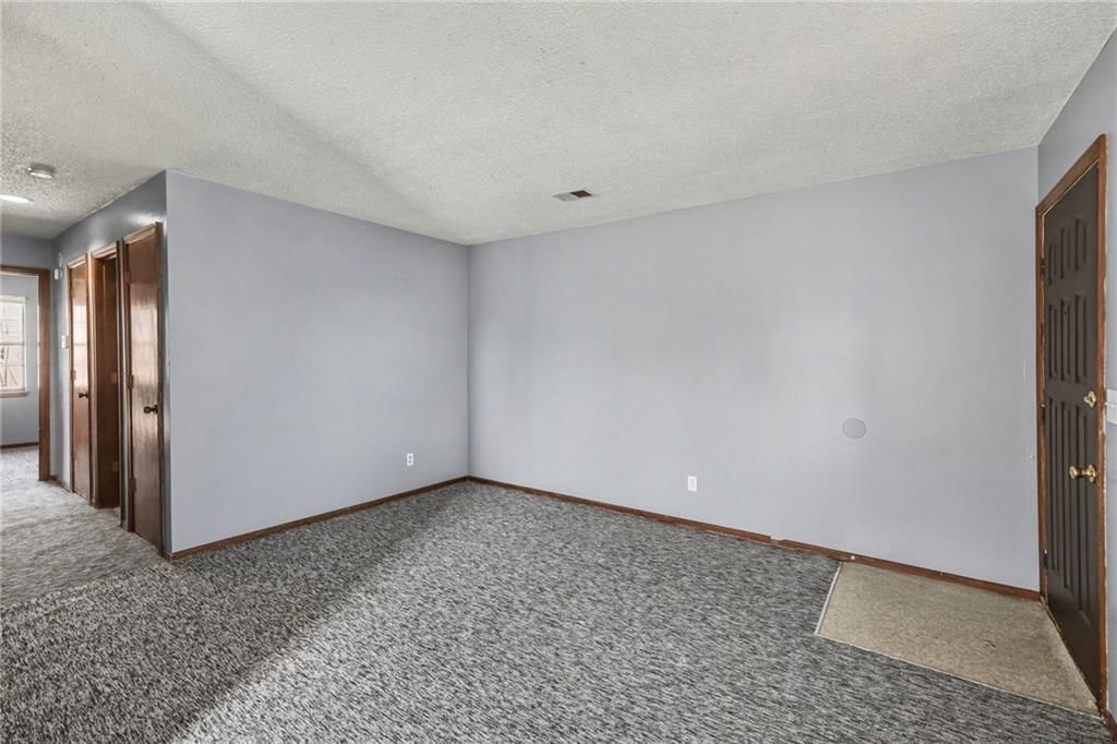 8622 Lane Avenue — photo 4