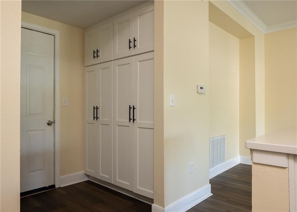 11603 Tomahawk Creek Parkway — photo 2