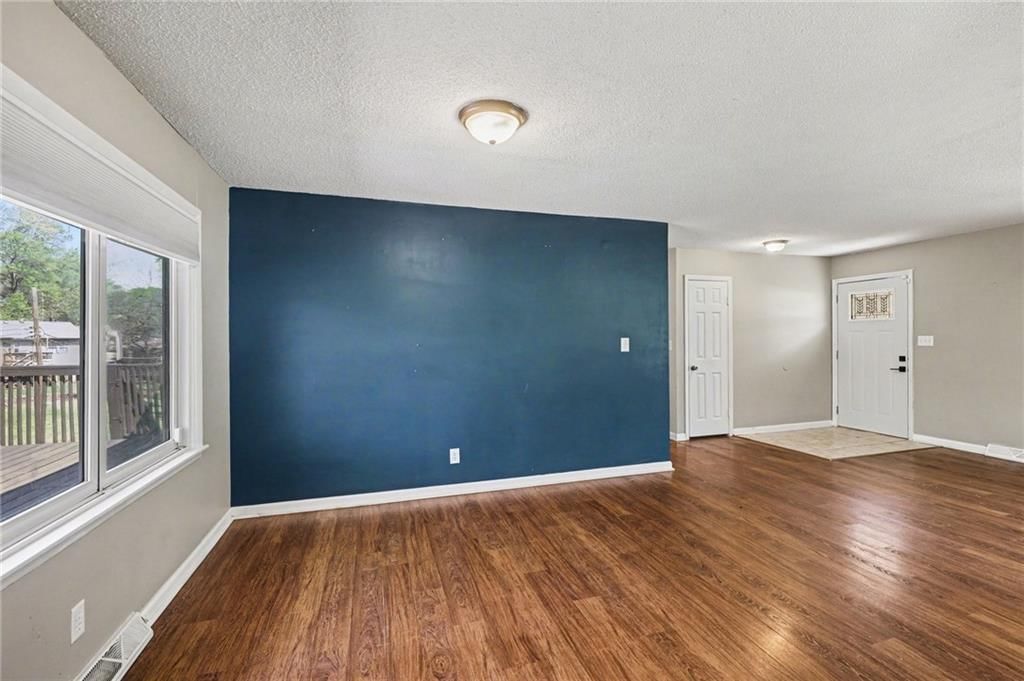 7002 N Baltimore Avenue — photo 5