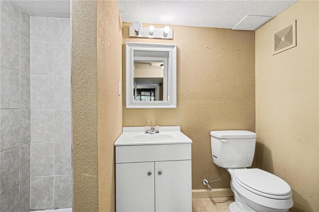 7002 N Baltimore Avenue — photo 22