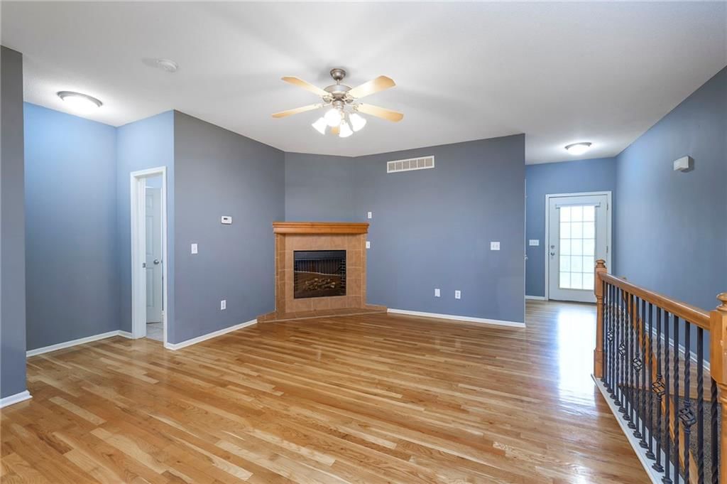 10410 E 45th Terrace — photo 3