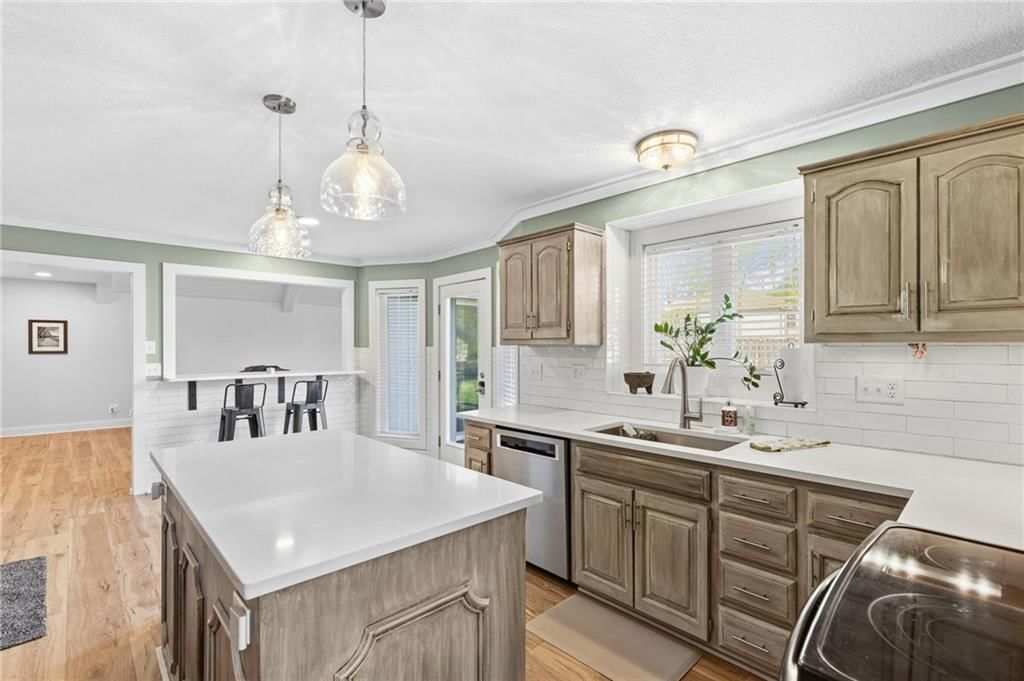 4024 N 123rd Terrace — photo 18