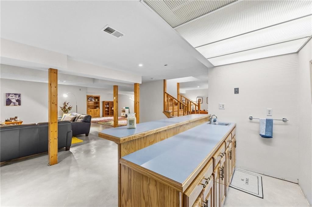 4024 N 123rd Terrace — photo 36