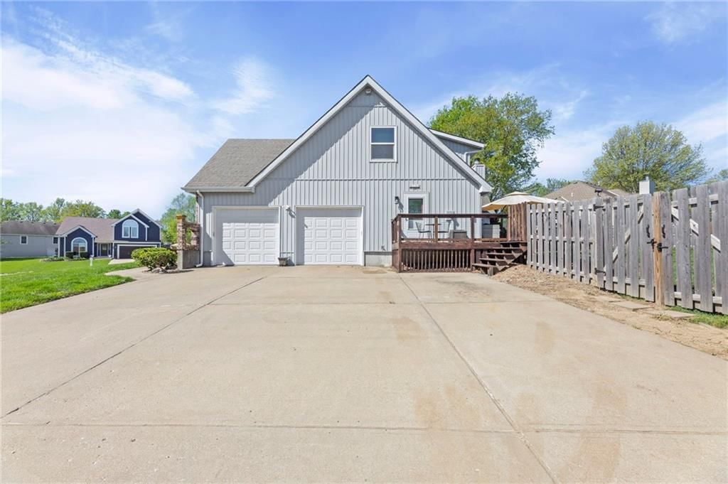 4024 N 123rd Terrace — photo 44