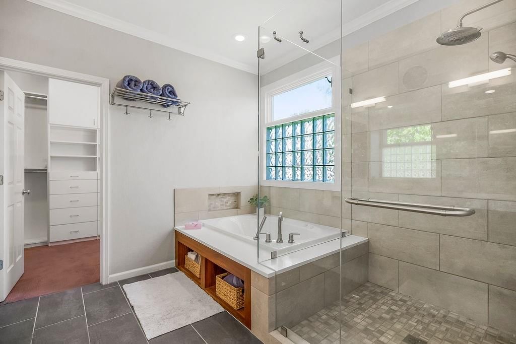 4313 NE Maplegate Court — photo 49