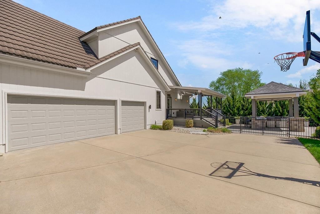 4313 NE Maplegate Court — photo 87
