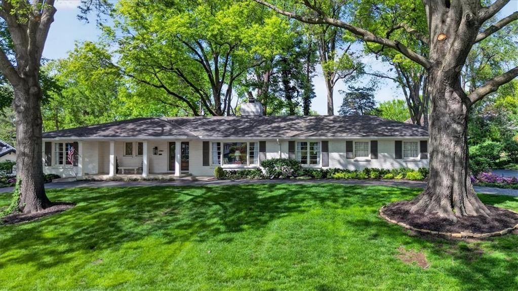2910 W 66th Terrace, Mission Hills, KS