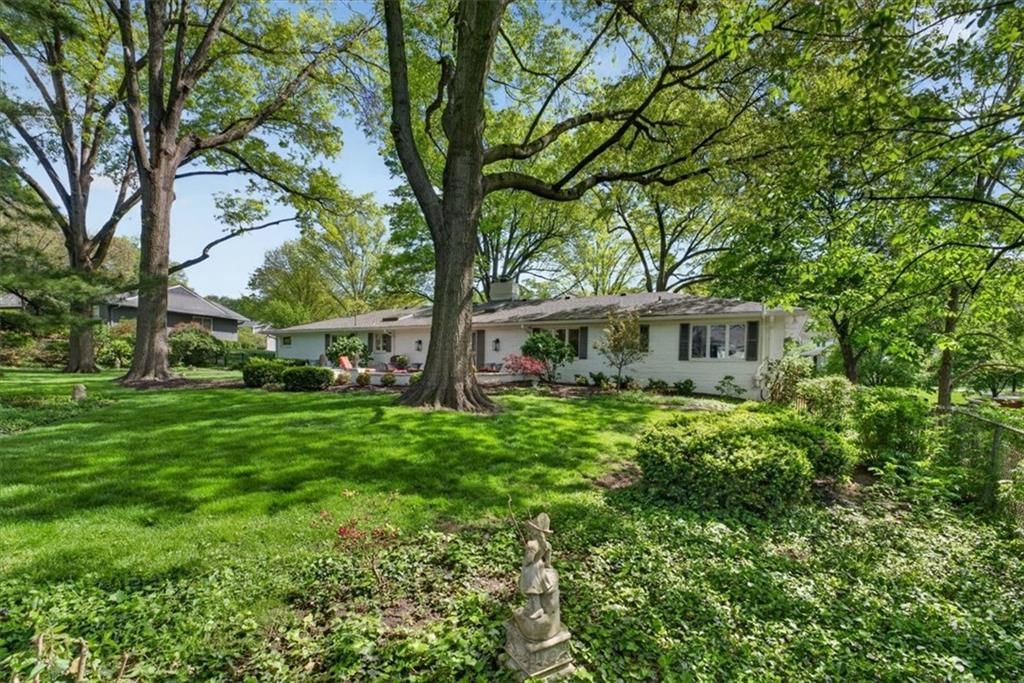 2910 W 66th Terrace — photo 38