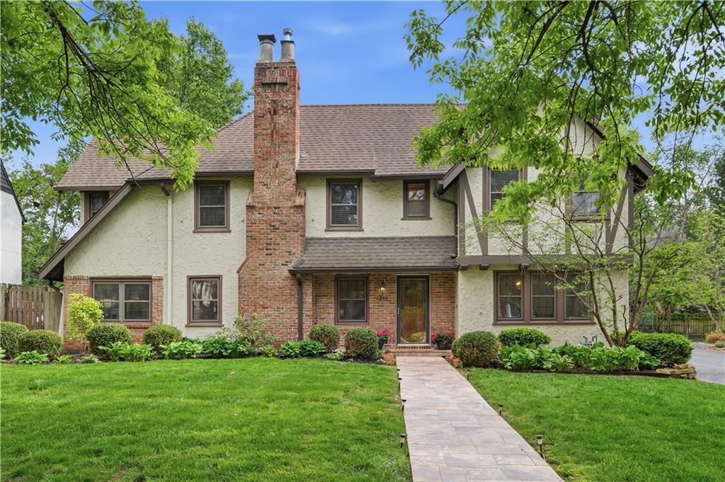 1211 W 61st Terrace, Kansas City, MO