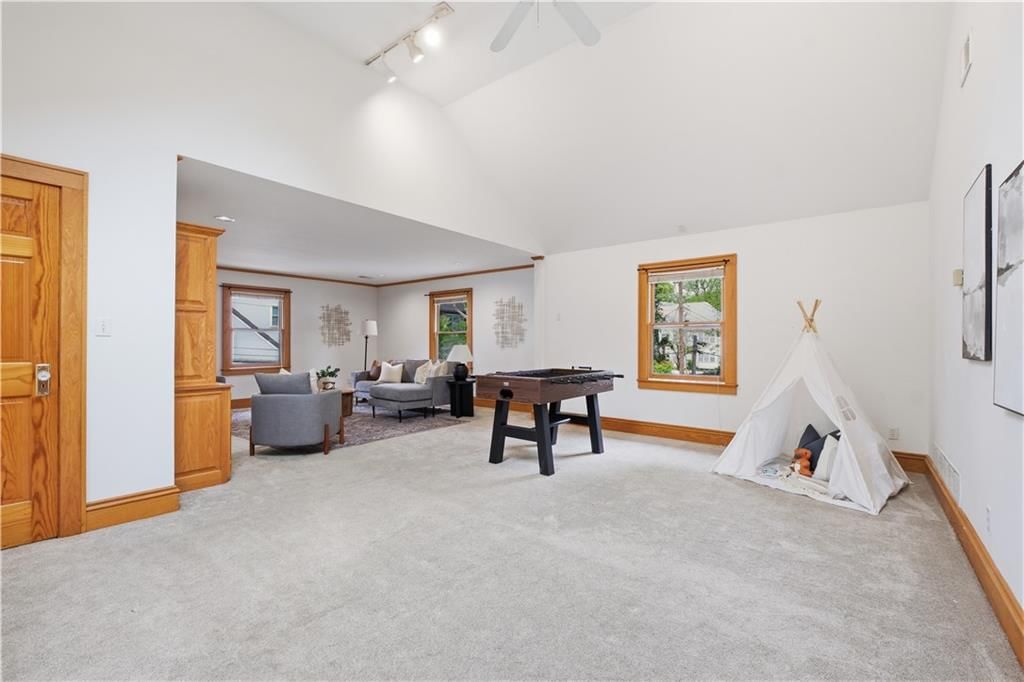 1211 W 61st Terrace — photo 33