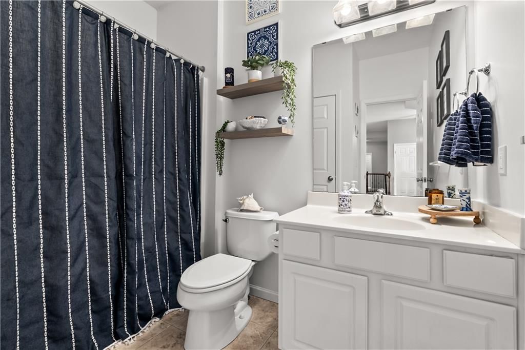10312 N Hedges Avenue — photo 30