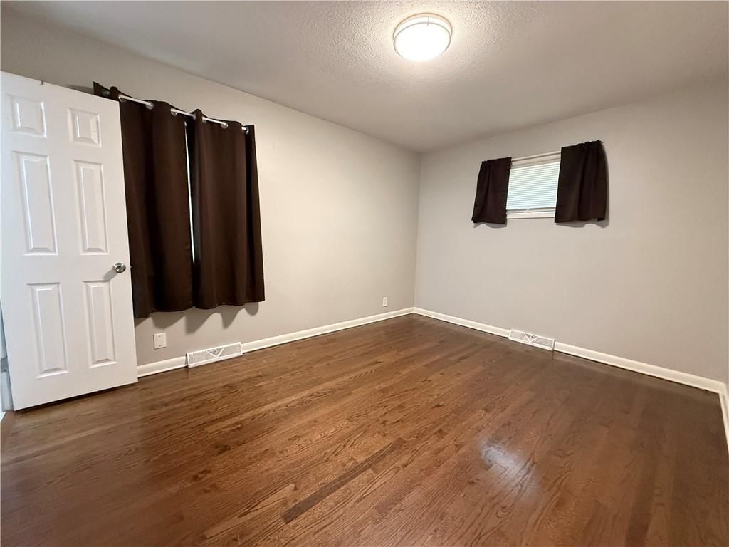 8811 E 84th Street — photo 10
