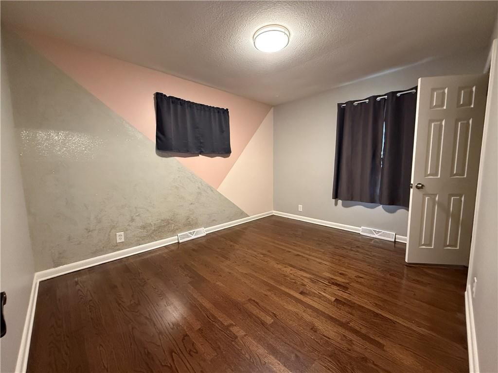 8811 E 84th Street — photo 16
