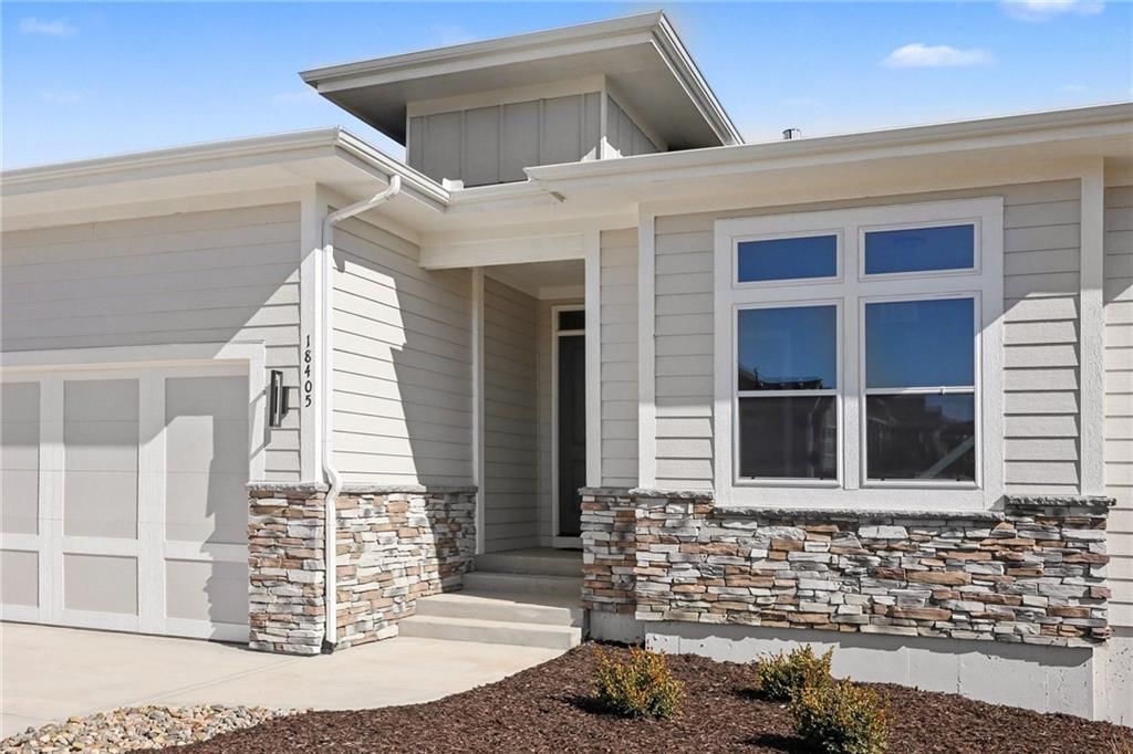 18405 Caenen Street — photo 3
