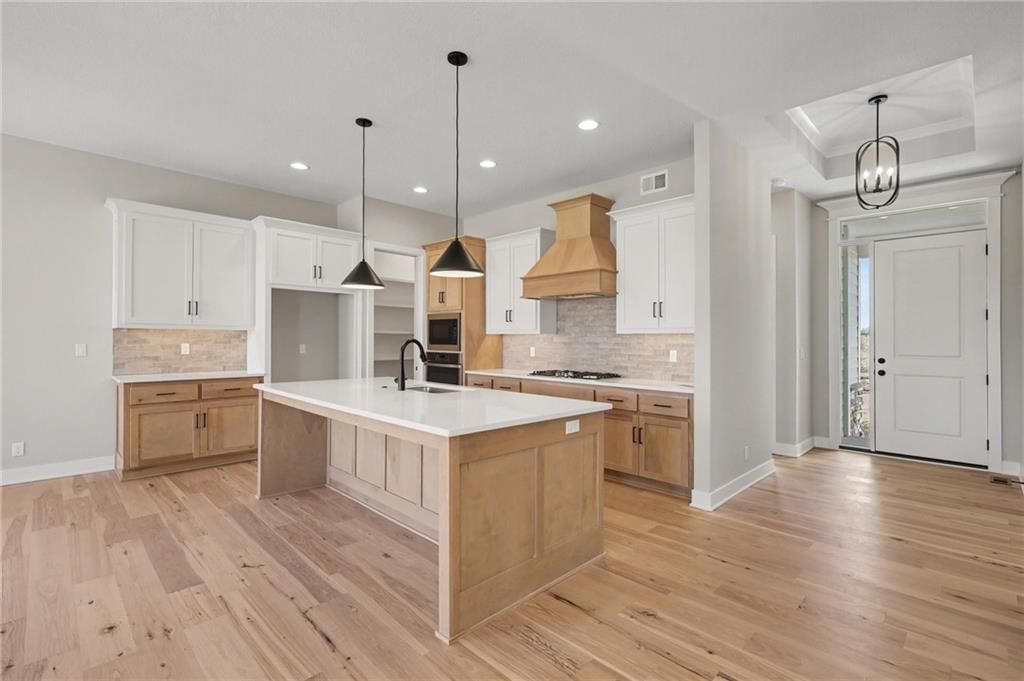 18405 Caenen Street — photo 7