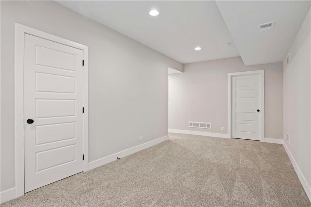 18405 Caenen Street — photo 22