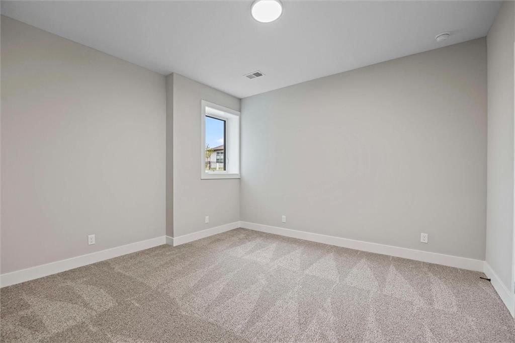 18405 Caenen Street — photo 32