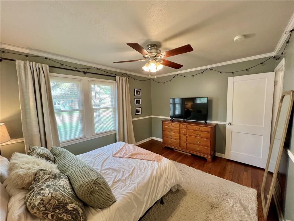 8207 Hemlock Street — photo 10