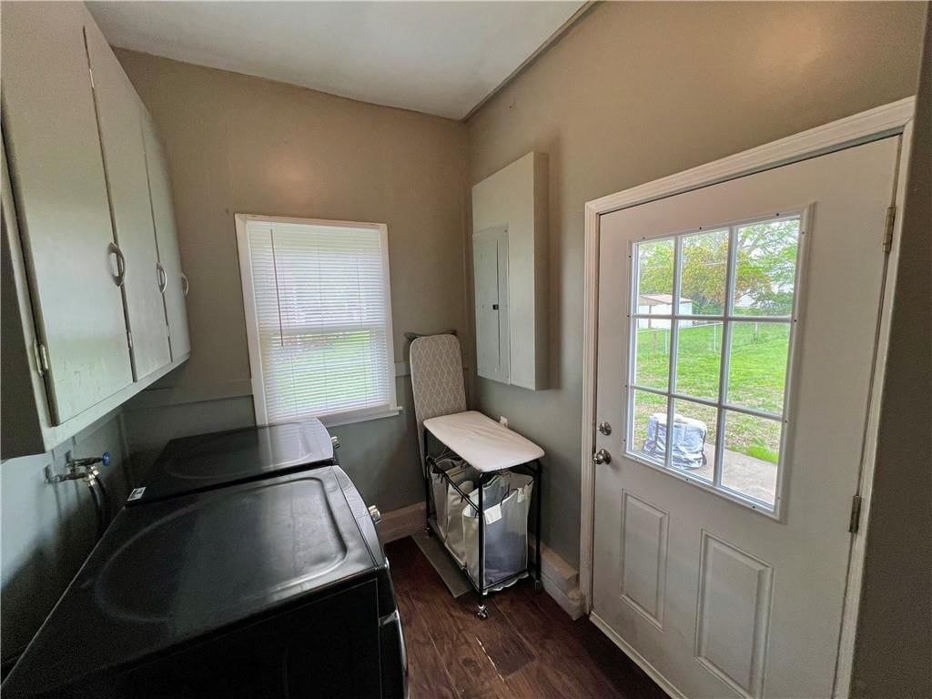 8207 Hemlock Street — photo 15