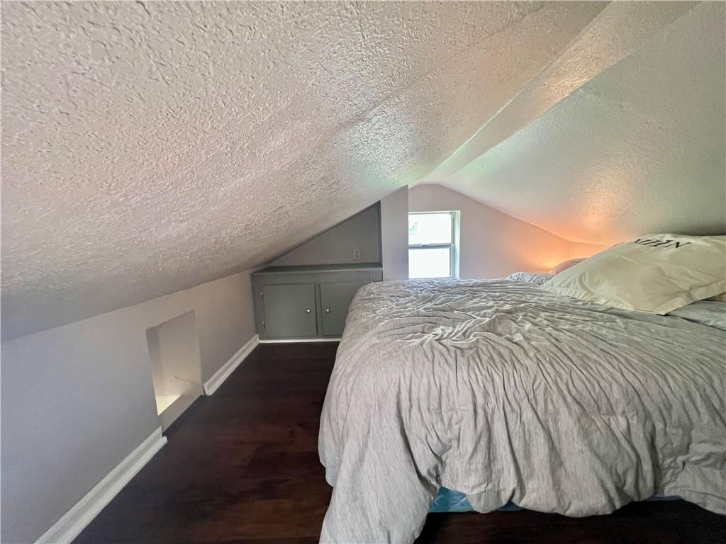 8207 Hemlock Street — photo 20