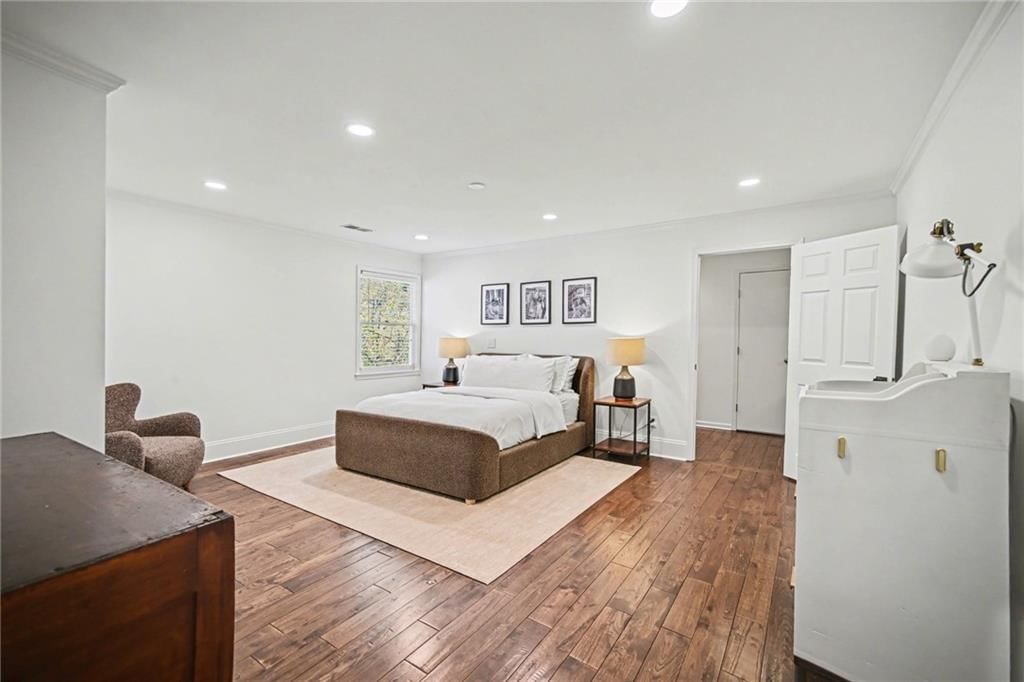 1129 Camelot Hill Street — photo 17