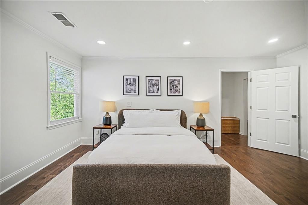 1129 Camelot Hill Street — photo 18