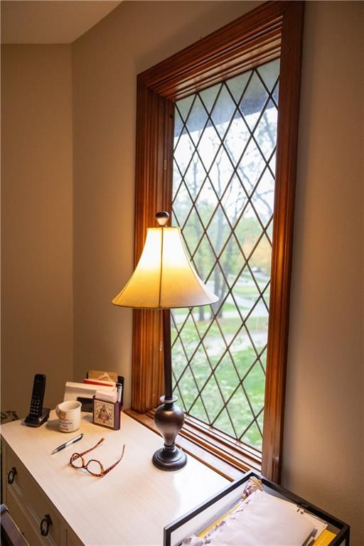 Photo 17 of 44 - 5611 NW Oak Ridge Court, Platte Woods, MO 64151