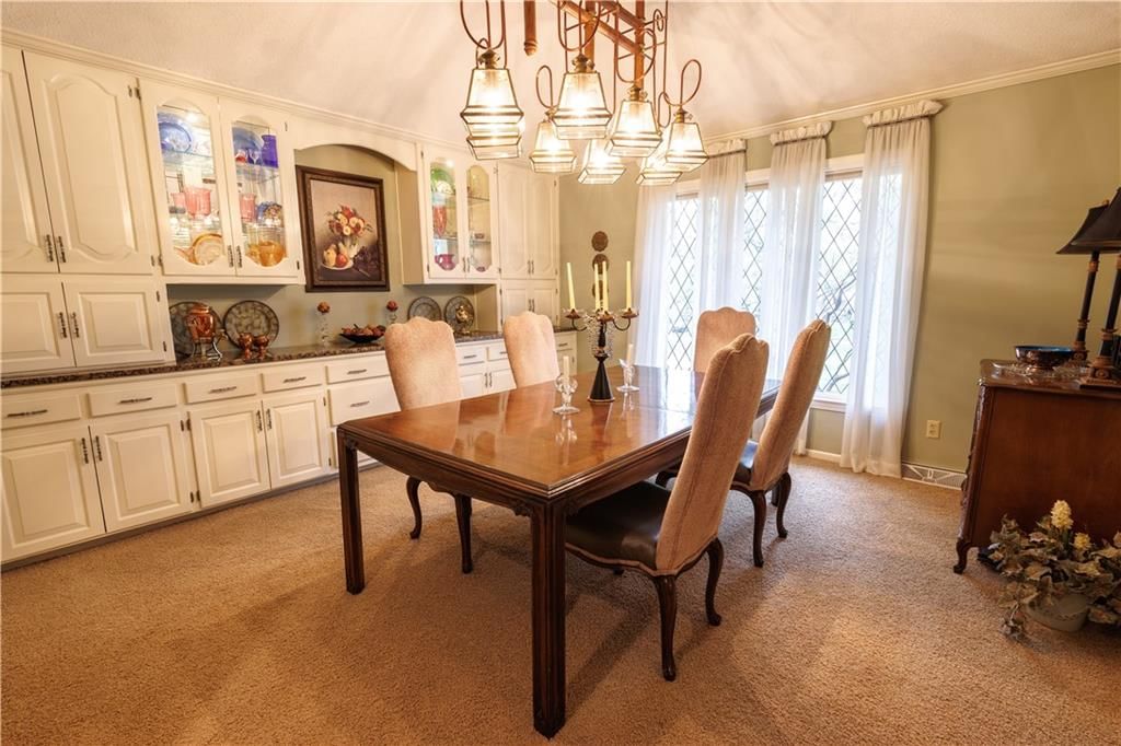 Photo 9 of 44 - 5611 NW Oak Ridge Court, Platte Woods, MO 64151