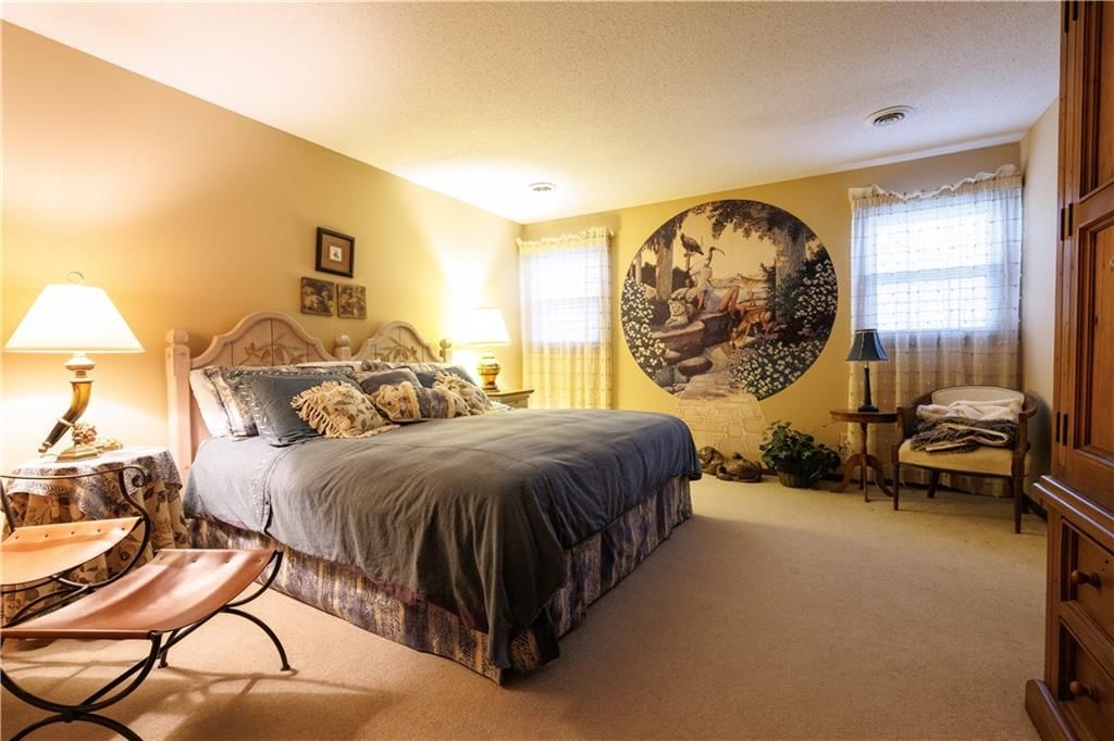 Photo 28 of 44 - 5611 NW Oak Ridge Court, Platte Woods, MO 64151