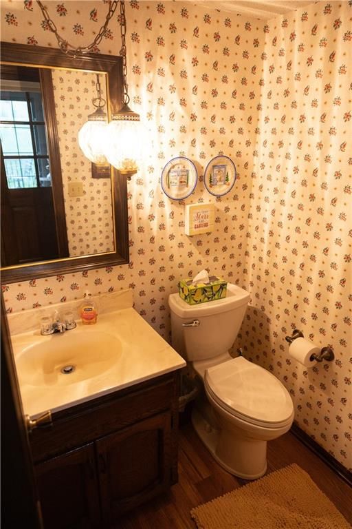 Photo 26 of 44 - 5611 NW Oak Ridge Court, Platte Woods, MO 64151