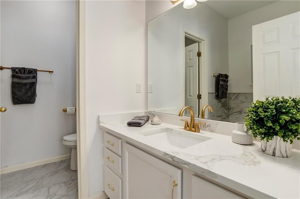 6302 W 133rd Terrace — photo 6