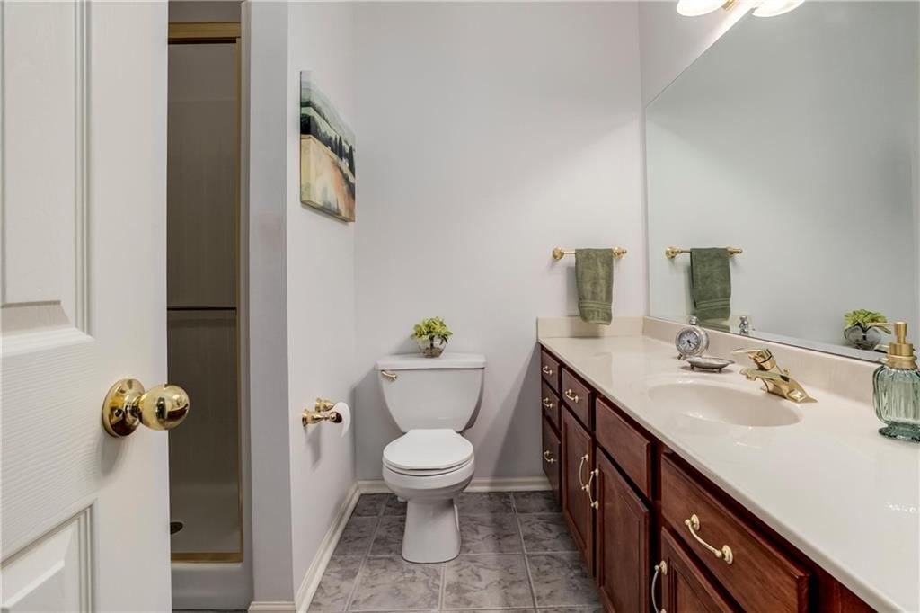 6302 W 133rd Terrace — photo 8