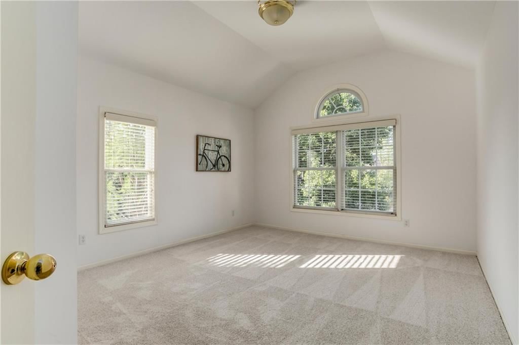 6302 W 133rd Terrace — photo 11
