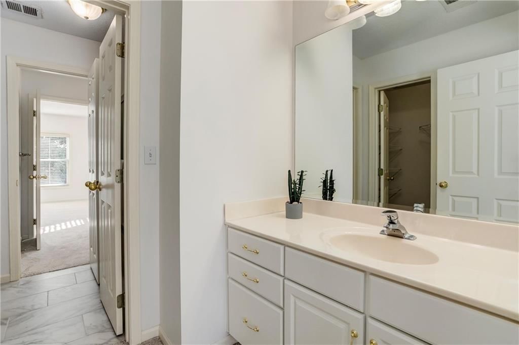 6302 W 133rd Terrace — photo 12