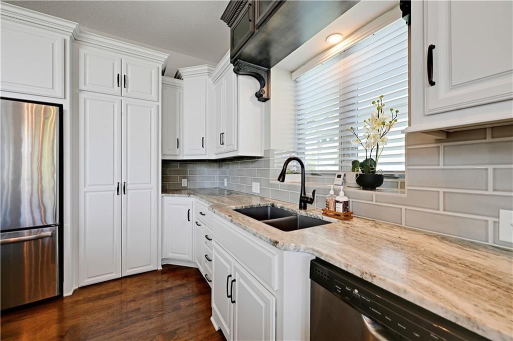 15705 Canterbury Street — photo 17