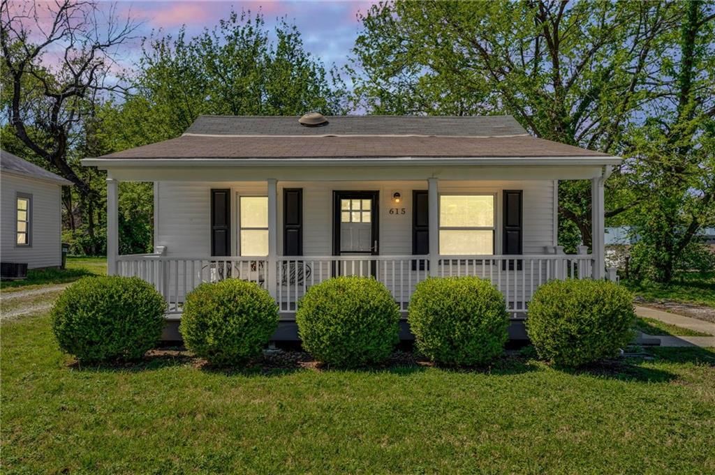615 Alabama Street — photo 2