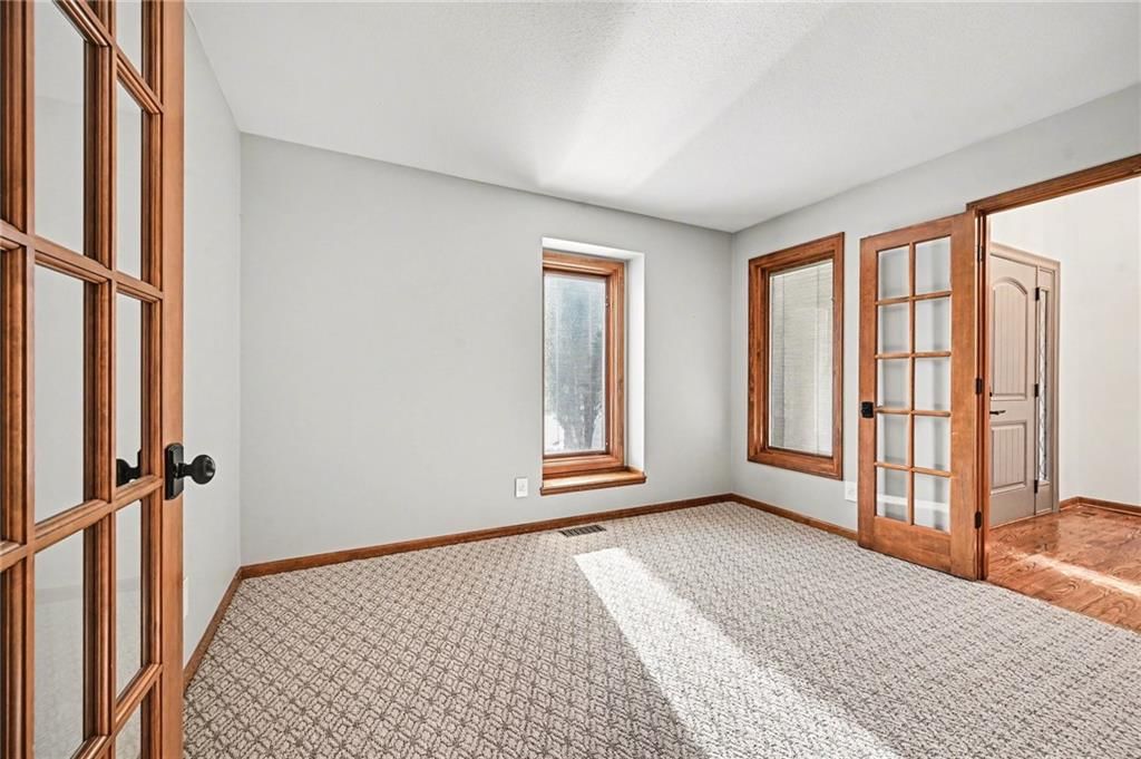 527 Canyon Drive — photo 15