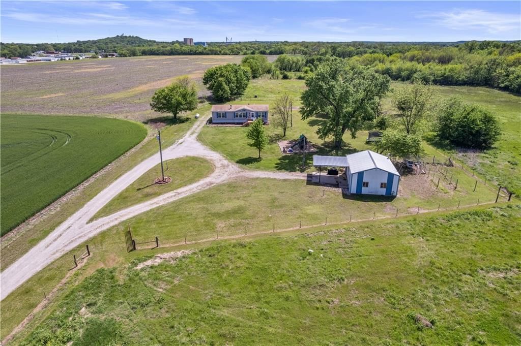 7745 1200 Road — photo 3