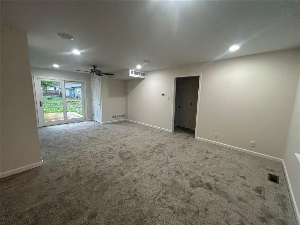 703 S Sixth Street — photo 12