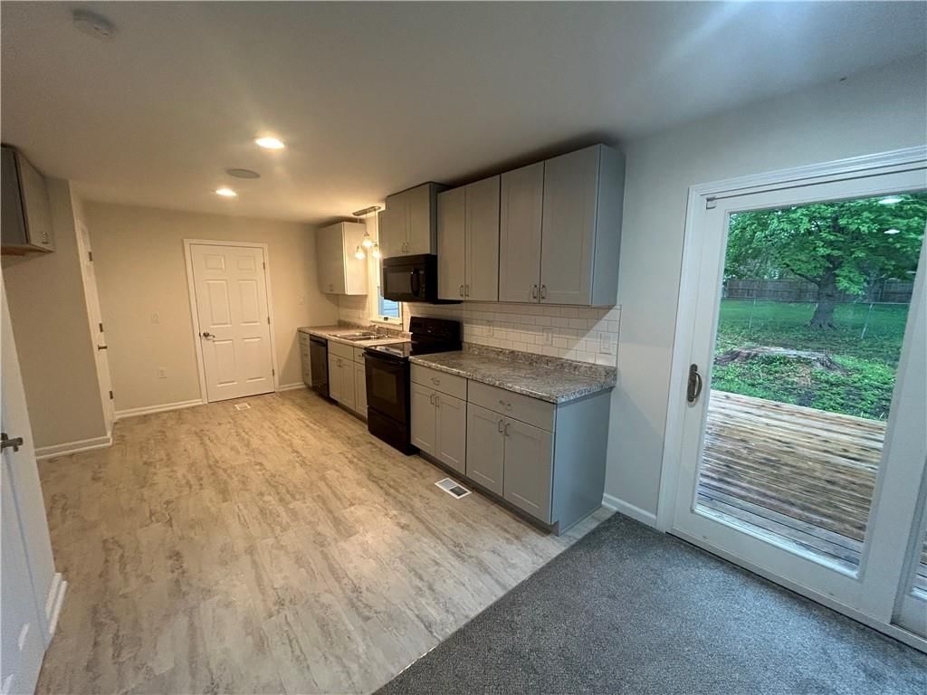 703 S Sixth Street — photo 14