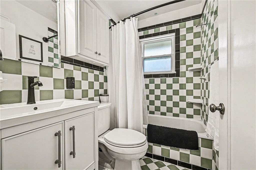 26 W 73rd Terrace — photo 15