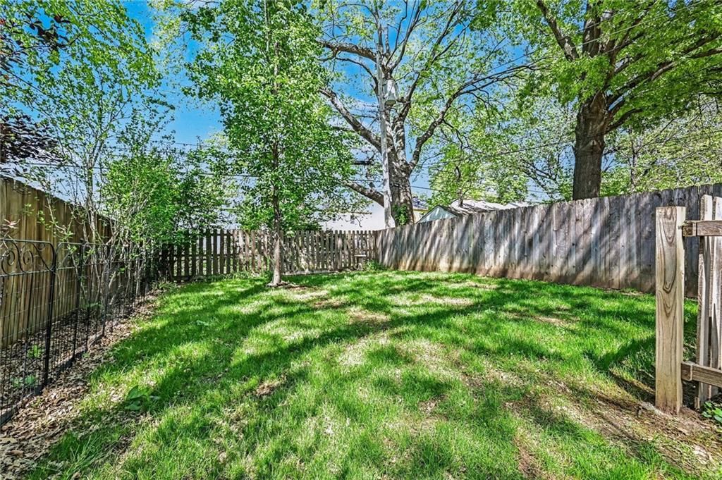 26 W 73rd Terrace — photo 19