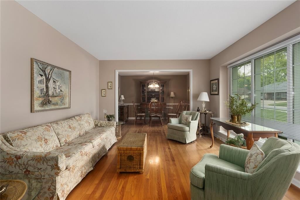 10 W Bridlespur Drive — photo 5