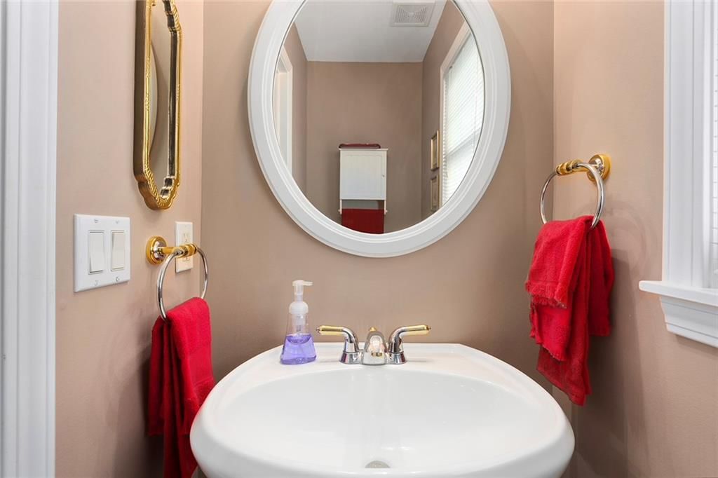 10 W Bridlespur Drive — photo 16