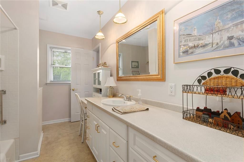 10 W Bridlespur Drive — photo 22